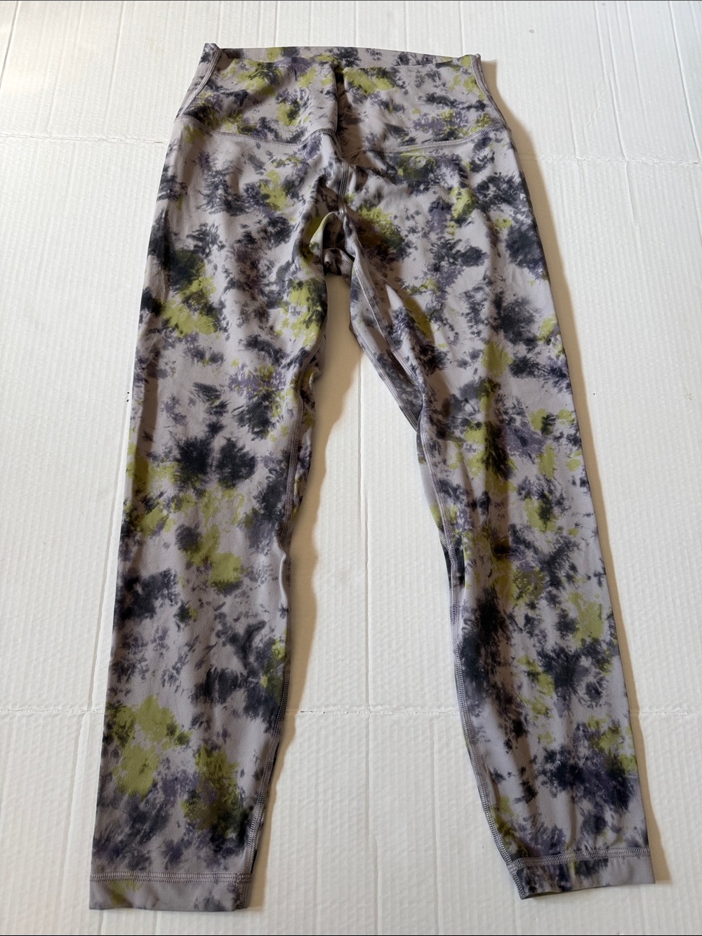 lululemon athletica Tie-Dye Style Leggings in Gray, Olive, Black Size 10
